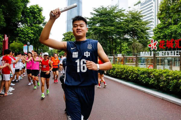耐克“哪儿挡得了我们公益跑”：致只管向前的我们