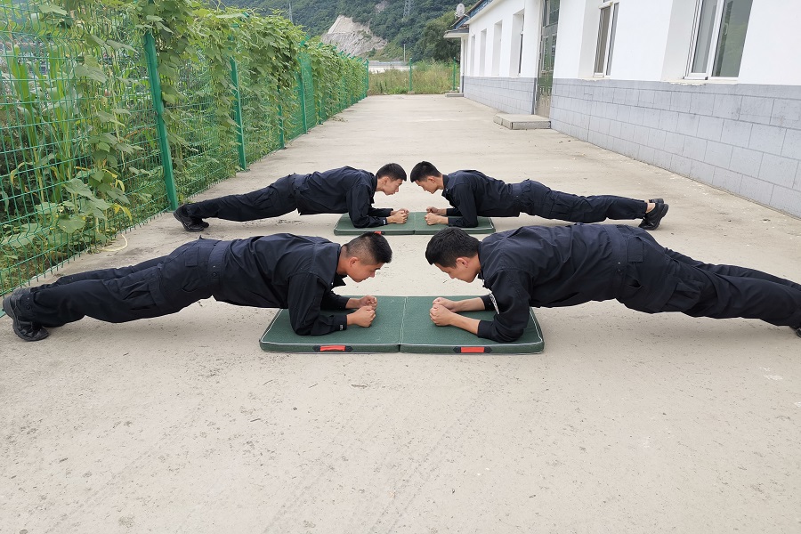 集安边检站组织开展全警实战大练兵阶段性考核