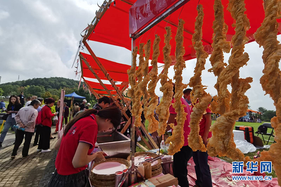 重庆铁山坪花椒鸡森林美食文化节启动 邀你周末