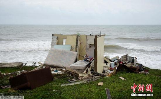 波多黎各亚武科阿，海边的一栋房子在飓风中被完全摧毁。美国国家飓风研究中心称，“玛丽亚”最大风速达每小时约182公里。
