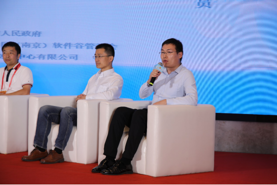 兰臣科技亮相金洽会 儿童AI唱响省内外