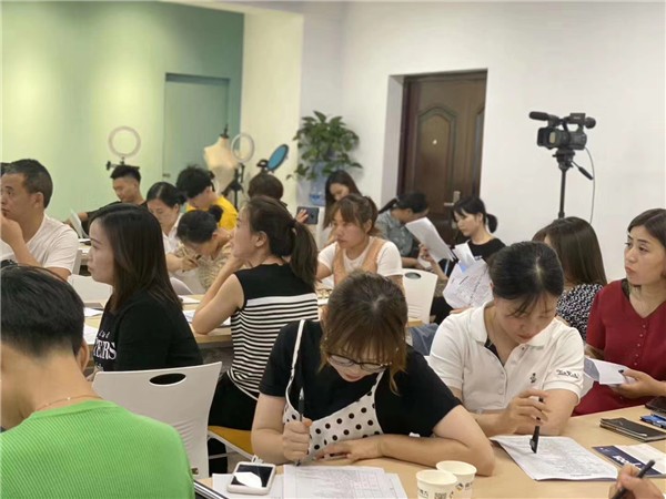 张家港运营抖音软件培训专业靠谱【南天】香格里拉新闻