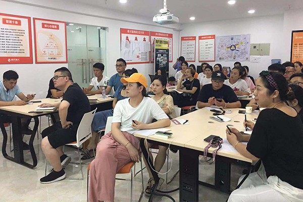 张家港运营抖音软件培训专业靠谱【南天】香格里拉新闻