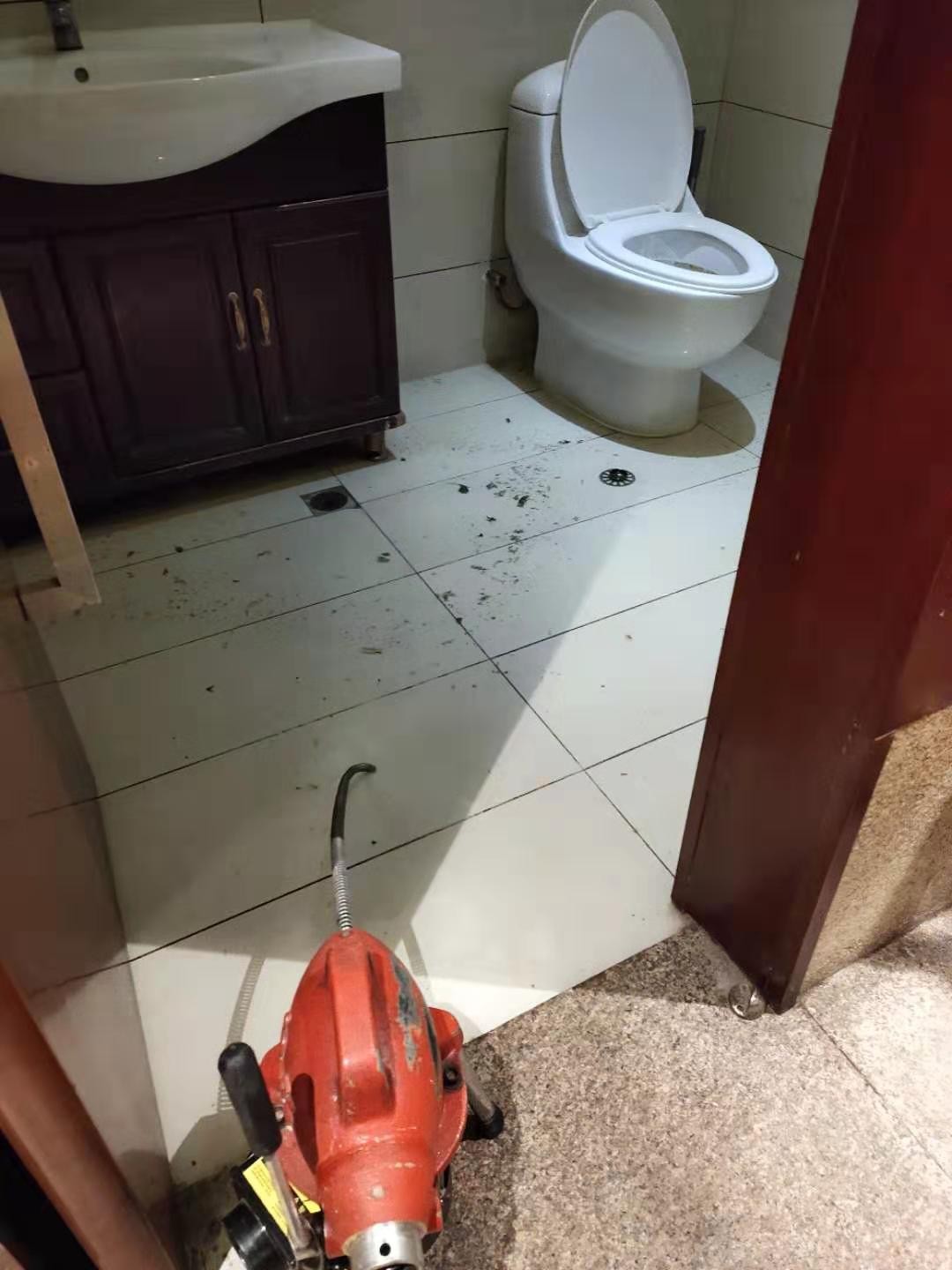 【快讯】广安门热力管道疏通疏通清洗水垢尿碱水锈