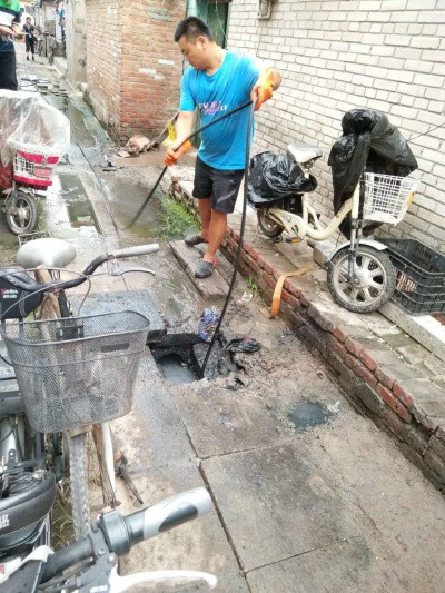 【快讯】广安门热力管道疏通疏通清洗水垢尿碱水锈