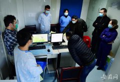  直击新冠肺炎隔离病房ICU “这不是演习，这是真枪实弹的‘战场’！”