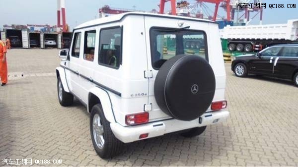 奔驰G350欧规版白/棕天窗18轮配置解析