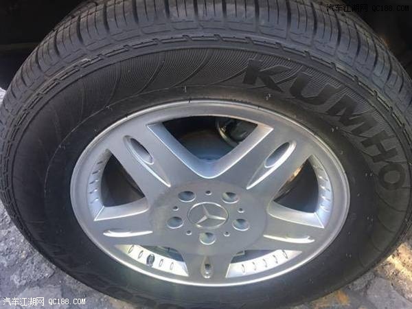 奔驰G350欧规版白/棕天窗18轮配置解析